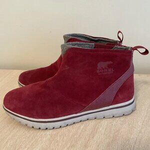 Sorel Chelsea Red Suede Water Resistant Womens Booties 40 or US 9